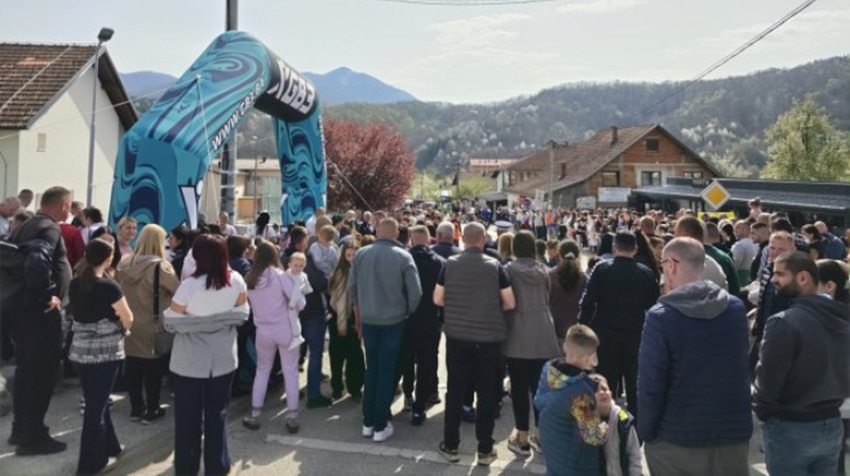 VASKRŠNJI KROS U RIBNIKU OKUPIO VIŠE OD 500 UČESNIKA